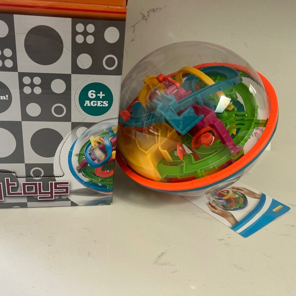 NEW I Coy Toys 3D puzzle ball maze, NEW Smart Toys,NEW puzzle Ball,Intellect toy - Picture 1 of 5